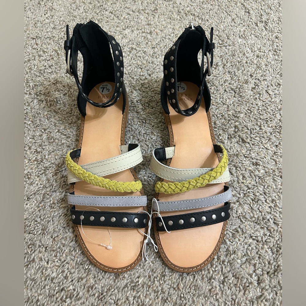 Frye & Co. Evie Mixed Strap Studded Leather Sandals Black Tan Women's Size 7.5